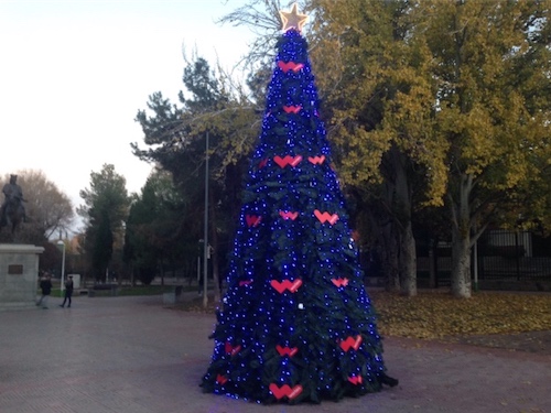 Alquiler de árbol de Navidad de 6 metros personalizado