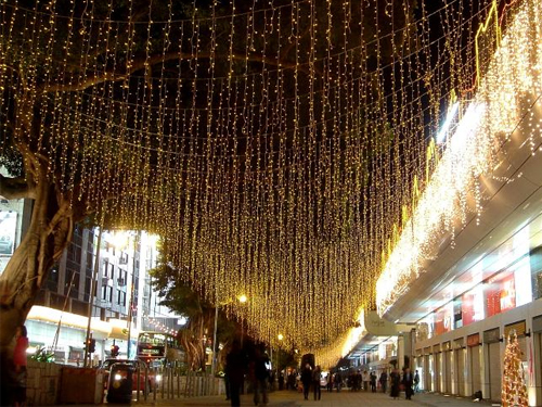 Alquiler de cortinas de luces led de 6 metros de caída para decoración calles