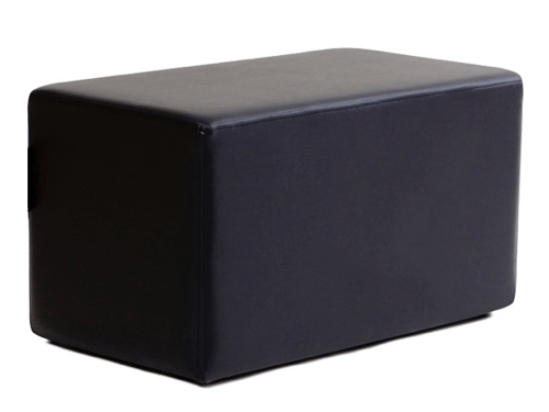 Alquiler de puffs rectangulares de color negro para eventos 
