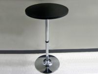 lquiler de mesa redonda alta tipo c�ctel con sobre redondo negro y pie de acero cromado