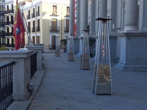 alquiler estufas de diseño elegante para eventos al aire libre - Teatro Real Madrid