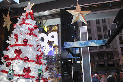 alquiler árboles de navidad blancos para decoración zonas, eventos y celebraciones de interior 