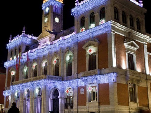 Alquiler cortinas luminosas LED efecto flash decoración de fachadas