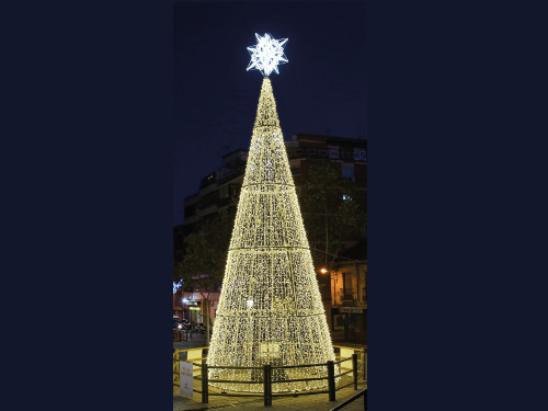 Alquiler de árboles de Navidad con estructura metálica de 16 metros e iluminación led