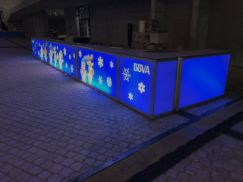 alquiler stands para eventos y exposiciones empresa mostradores esquineros mostradores retro iluminados 3 metros con personalización 
