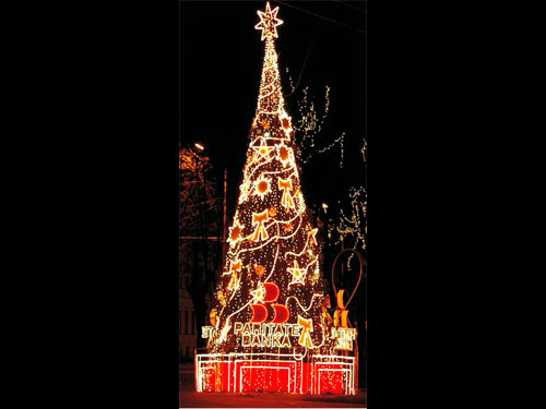 Alquiler de estrellas tridimensionales para árboles de Navidad gigantes
