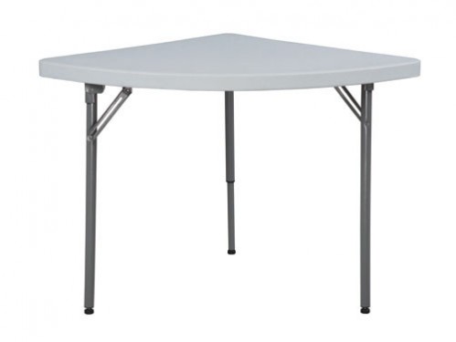 Alquiler de mesa en ángulo 75 x 75 cm para crear composiciones especiales junto a mesas rectangulares o en arco