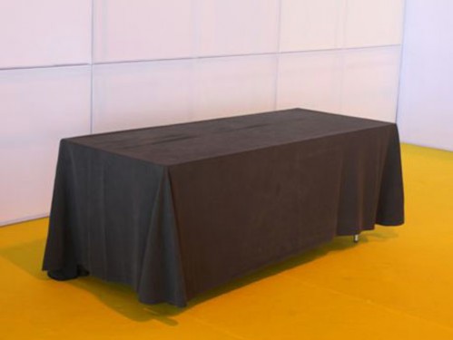 Taburete terciopelo granate para eventos - Mesa Presidencial